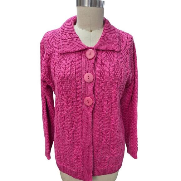 Aran Crafts Ireland 100% Merino Wool Big Button Pink Sweater Sz M gtds - Picture 1 of 4